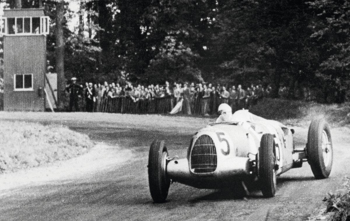 Bernd Rosemeyer | Bernd Rosemeyer leta 1937 med potjo do zmage v Donington Parku v Veliki Britaniji. | Foto Audi