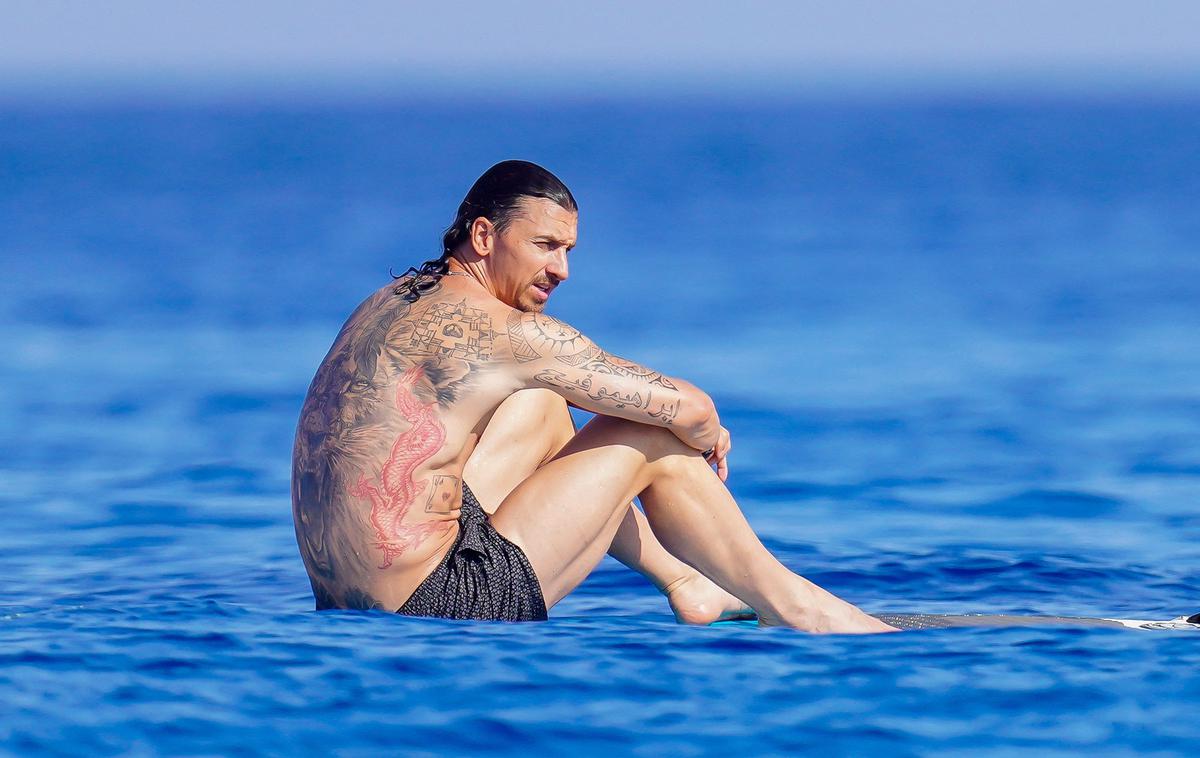 Zlatan Ibrahimović | Šved bosanskih korenin in svež nogometni upokojenec Zlatan Ibrahimović z družino uživa na francoski obali. | Foto Profimedia