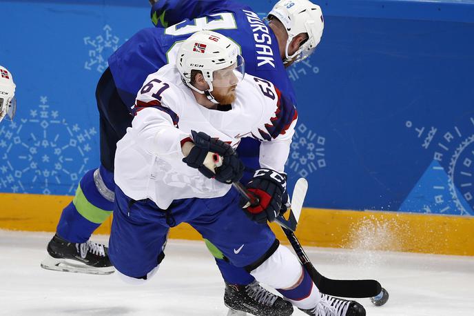 Alexander Reichenberg | Norveški hokejist Alexander Reichenberg je umrl pri 31. letih. Fotografija je z olimpijskih iger v Pjongčangu, kjer so se s Slovenci merili za četrtfinale. | Foto Guliverimage