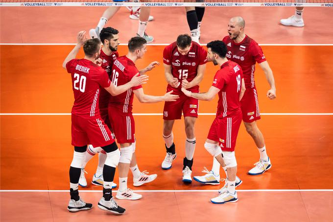 Poljaki so končali na drugem mestu, pred njimi je z enakim številom zmag in točk, a boljšim razmerjem v nizih Italija. | Foto: Volleyballworld