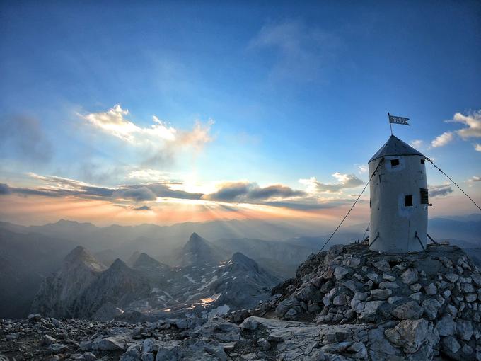 V poletni pohodniški sezoni se največ nesreč v gorah zgodi ravno na Triglavskem pogorju.  | Foto: Dejan Jelušič