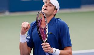 Isner prek Hewitta v finale Atlante