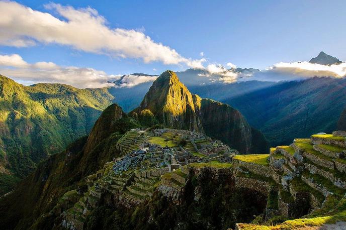 Machu Picchu, Huayna Picchu | Epidemija je ustavila potovanja po domovini in tudi na oddaljene lokacije (na sliki: Machu Picchu, Peru). | Foto Pixabay