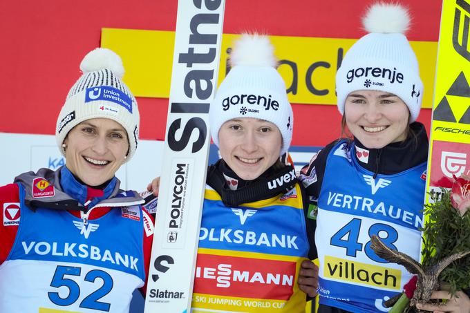 Nika Prevc in Nika Križnar družno na zmagovalnem odru | Foto: Guliverimage