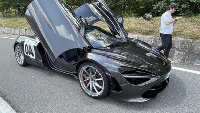 Tomaž Kavčič in mclaren 720S: proti Rebernicam obuja spomine na mladost