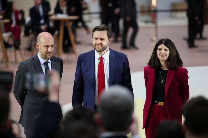 JD Vance | JD Vance je medtem opozoril, da bi se morali v prvi vrsti osredotočiti na zmanjševanje regulacije. | Foto Reuters