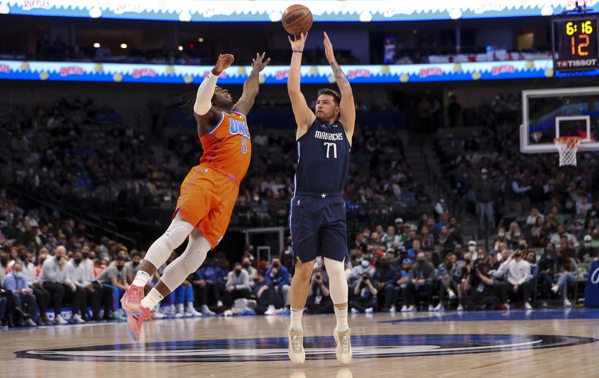 Luka Dončić | Luka Dončić je pomagal ekipi do 25. zmage v sezoni. | Foto Guliverimage