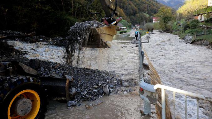 Posledice neurja v Baški grapi. | Foto: Matic Prevc/STA