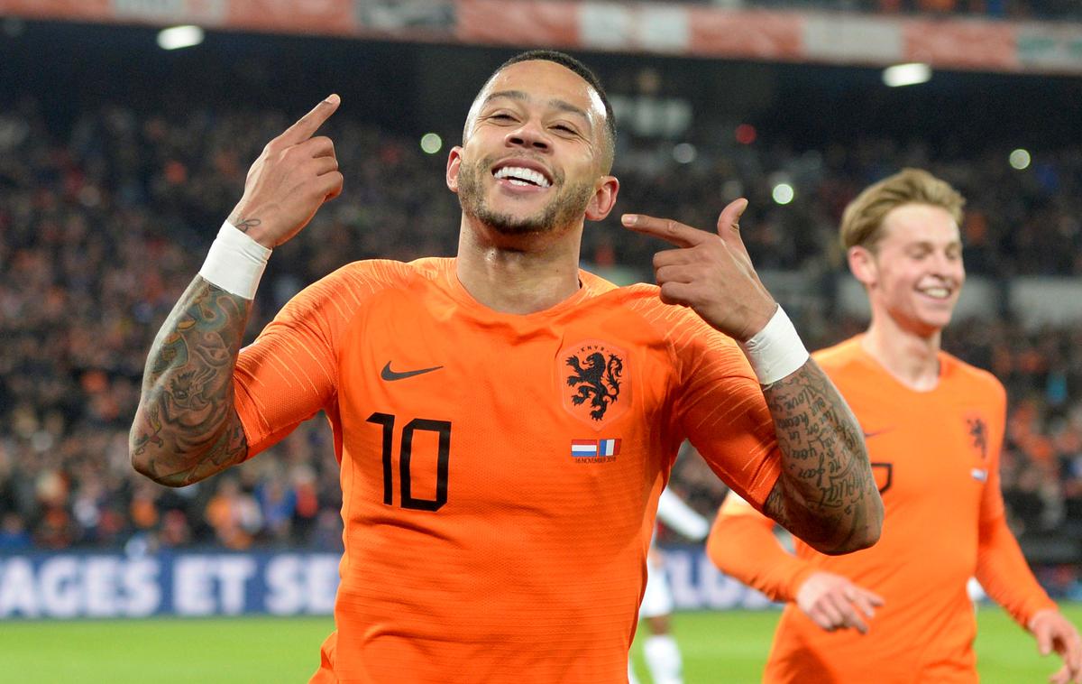 Memphis Depay | Memphisa Depaya v tej sezoni ne bomo več videli v majici Lyona, najverjetneje pa ne bo zaigral niti za Nizozemsko na evropskem prvenstvu 2020. | Foto Reuters