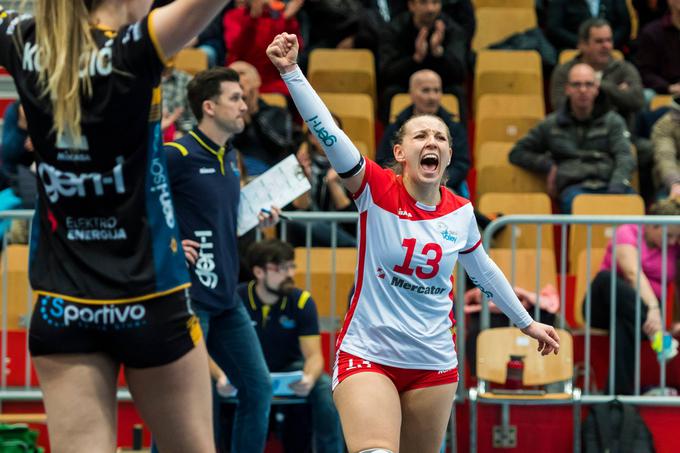 GEN-I Volley je kljub visokim pričakovanjem na koncu ostal brez domače lovorike. | Foto: Tine Strosar