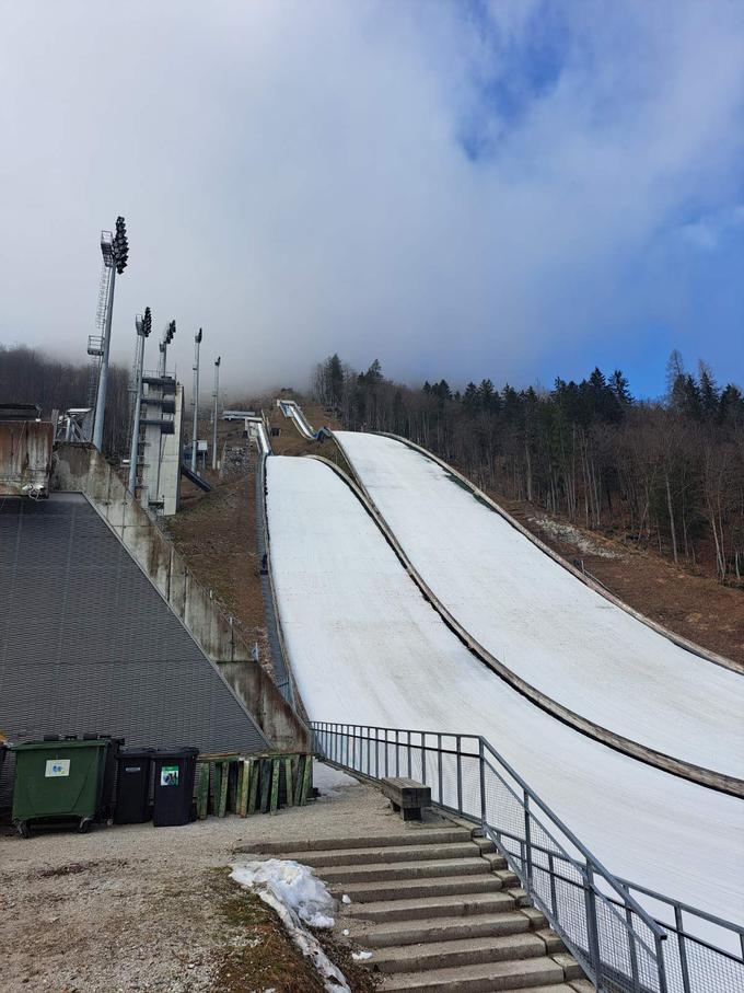 Zadnja ženska tekma svetovnega pokala bo v četrtek ob 17. uri na srednji skakalnici (HS 102) v Planici. | Foto: A. T. K.