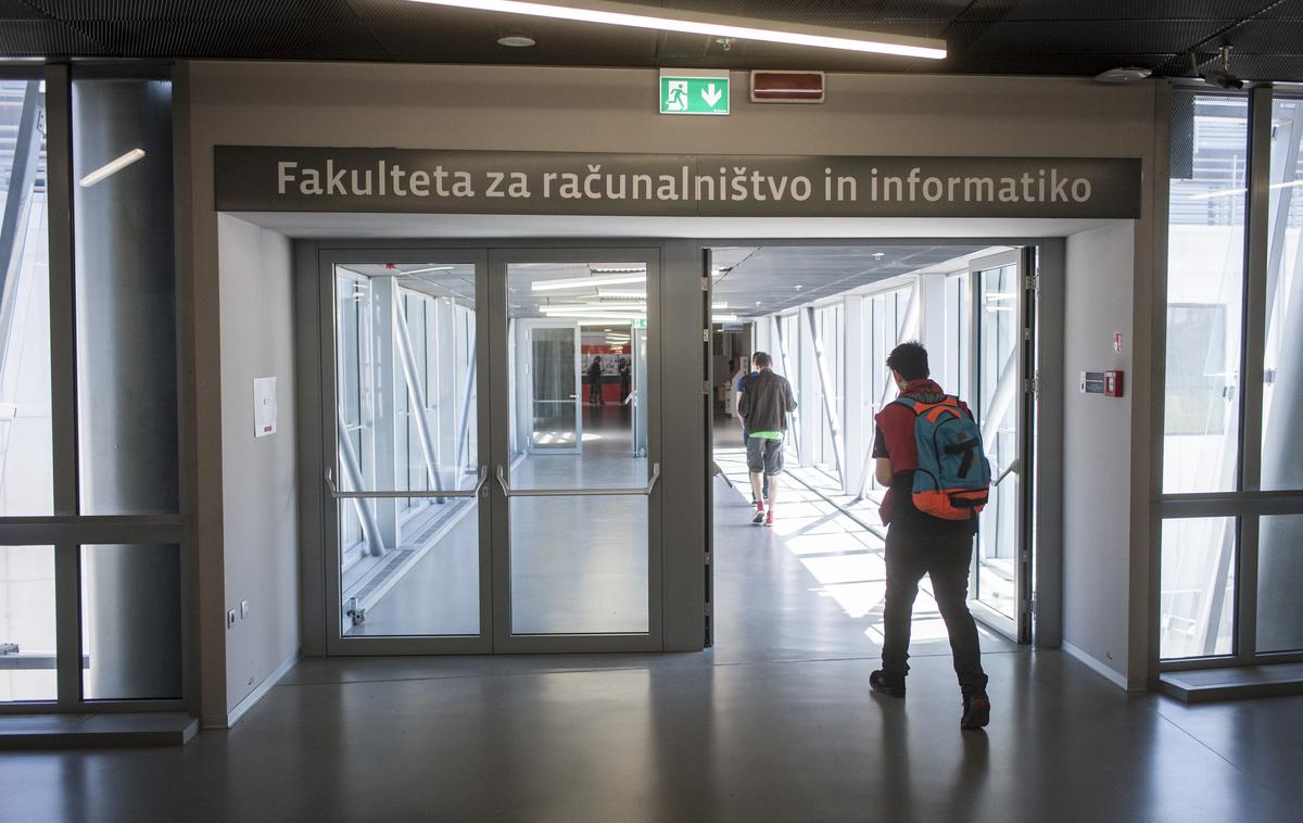 fakulteta za računalništvo in informatiko | Naslednje leto bo namreč na fakulteti 50 manj vpisnih mest, ker je ministrstvo za visoko šolstvo, znanost in inovacije že po dveh letih ukinilo financiranje povečanega vpisa v programe računalništva in informatike. | Foto Siol.net