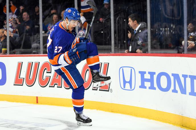 new york islanders | New Yokr Islanders so s 4.0 odpravili San Jose Sharks. | Foto Reuters