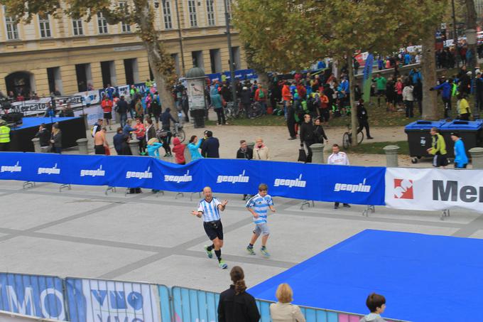 Dres argentinske reprezentance je za Argentinca seveda obvezna oprema na kakršnemkoli športnem dogodku. | Foto: Osebni arhiv