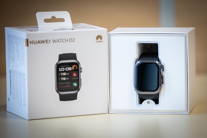 Dvojka v imenu Huawei Watch D2 nakazuje, da je to druga ura v tej Huaweievi seriji, a je razlika glede na dve leti staro predhodnico res velika, tako oblikovno kot tudi funkcionalno. | Foto: Pilar Ceferin