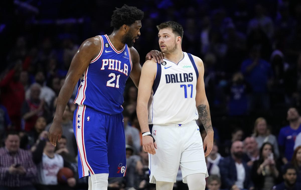 Joel Embiid Luka Dončić | Joel Embiid bo očitno osvojil nagrado MVP. Luka Dončić je zaradi porazov ostal brez možnosti zanjo. | Foto Guliver Image