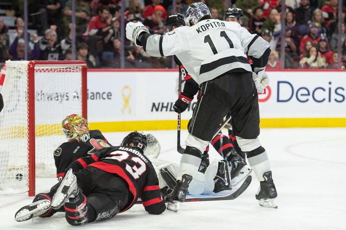 Anže Kopitar | Anže Kopitar je na gostovanju pri Ottawi zadel za 3:0, Kralji so na koncu zmagali s 3:2. | Foto Reuters