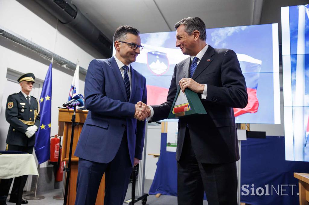 Borut Pahor, slovenska vojska