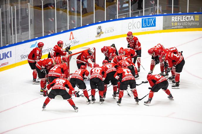 HDD Sij Acroni Jesenice - HK SŽ Olimpija | Hokejisti Jesenic so na predzadnjem pripravljalnem srečanju pred novo sezono visoko izgubili. | Foto Peter Podobnik/Sportida