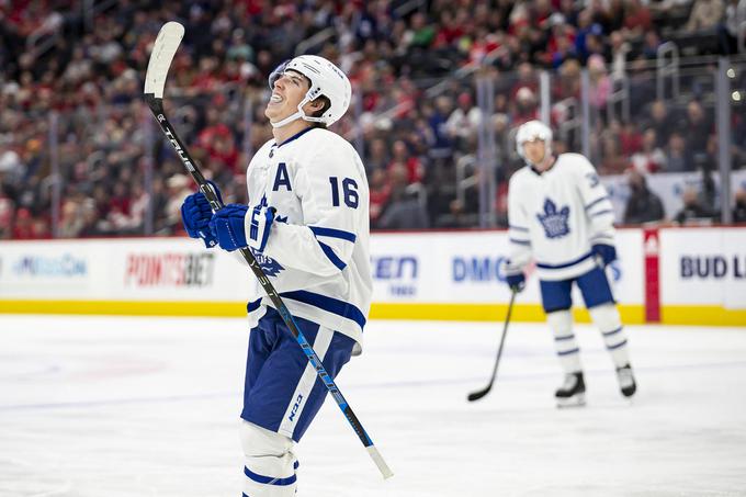 Mitchell Marner je s štirimi goli in šestimi točkami postavil vrhunec v karieri lige NHL. | Foto: Reuters