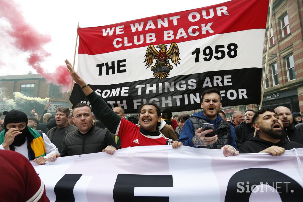 Manchester United navijači protest