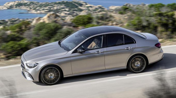 Razred E je za Mercedes-Benz tradicionalni steber ponudbe. S prenovo so ga oblikovno osvežili, prenovili ponudbo motorje, varnostne sisteme in raven digitalizacije v notranjosti. | Foto: Mercedes-Benz