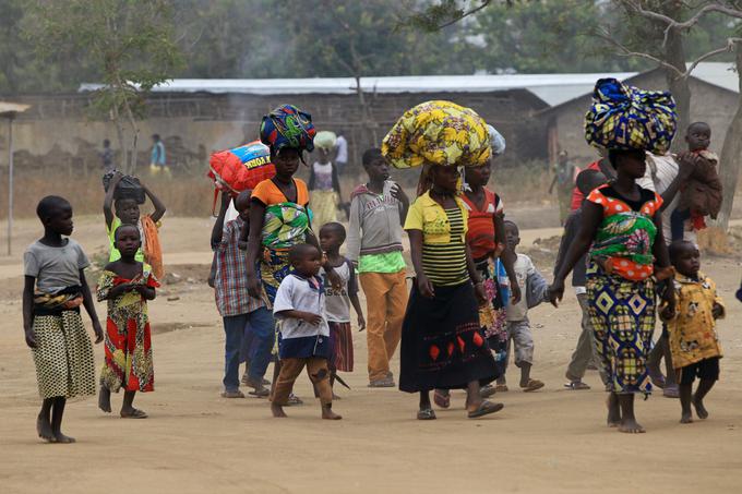 Najhitreje narašča število prebivalcev Afrike. Če je leta 1950 ta celina imela 223 milijonov prebivalcev (Evropa brez Sovjetske zveze je takrat štela 400 milijonov prebivalcev), jih je imela lani skoraj 1,4 milijarde. Letos jih ima zagotovo še več. | Foto: Reuters