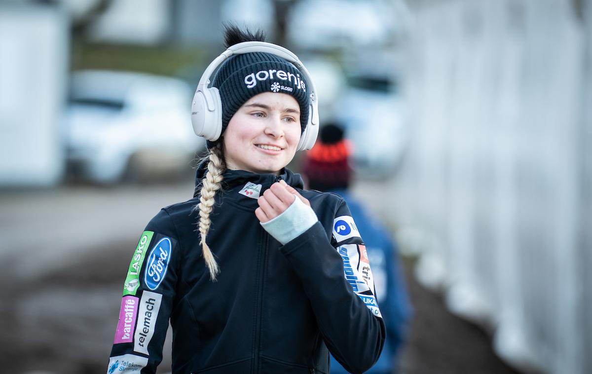 Nika Križnar | Nika Križnar bo prvo ime slovenske ženske skakalne reprezentance na Japonskem, kjer se nadaljuje svetovni pokal. | Foto Guliverimage