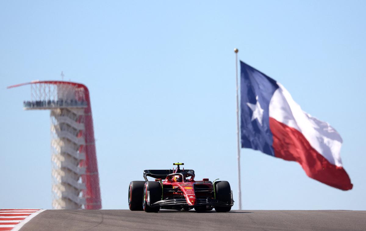 Austin Carlos Sainz Ferrari | Carlos Sainz je bil najhitrejši na prvem prostem treningu. | Foto Reuters