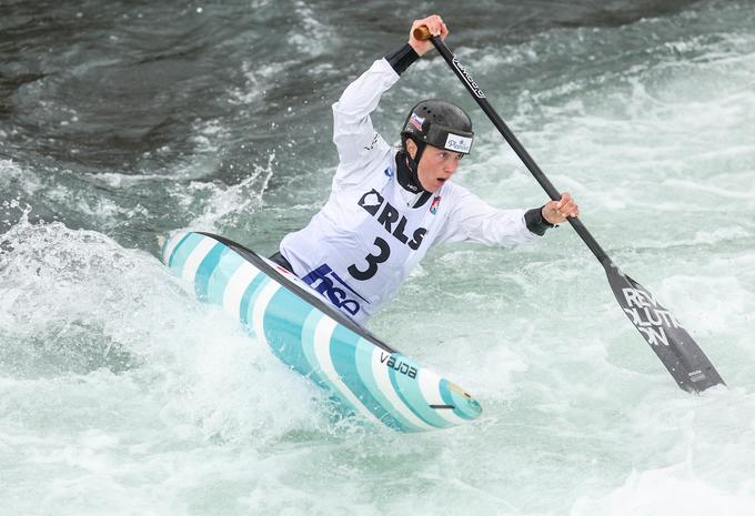 Alja Kozorog je bila druga. | Foto: Vid Ponikvar/Sportida