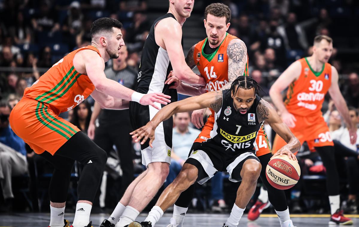 Liga ABA: Partizan - Cedevita Olimpija | Košarkarji Cedevite Olimpije so morali priznati premoč Partizanu, čeprav so lep čas tekme vodili. | Foto Partizan Mozzart Bet/Dragana Stjepanović