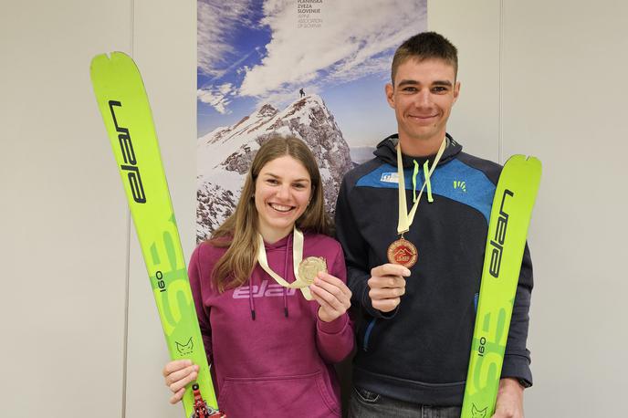 Klara Velepec Klemen Španring | Klara Velepec in Klemen Španring sta poskrbela za dve zlati medalji na svetovnem prvenstvu v turnem smučanju. | Foto Manca Ogrin/PZS