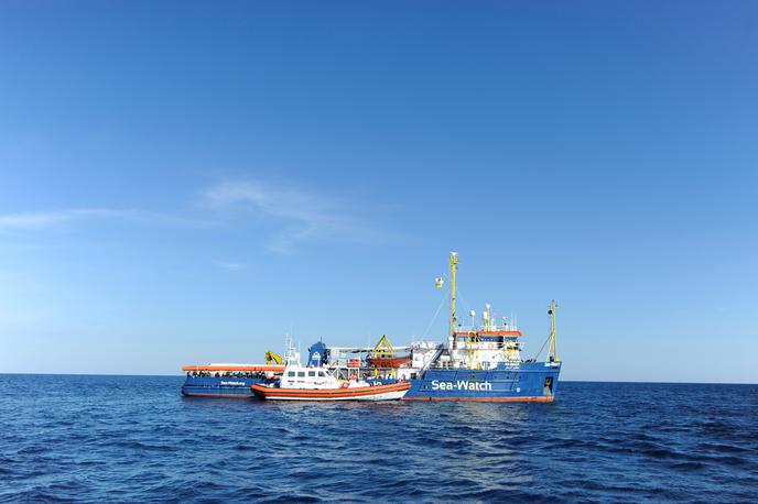 Sea-Watch | Nemška nevladna organizacija Sea-Watch je 19. januarja pred obalo Libije rešila 47 prebežnikov, tudi mladoletnike. | Foto Reuters