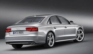 Audi S8