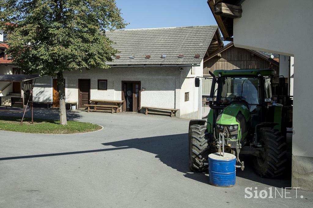 Kmetija Anton Kukenberger sirarna seneno mleko