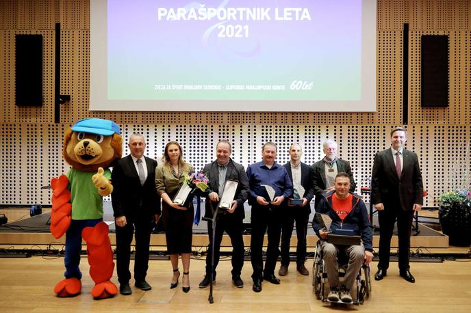 športnik leta med invalidi 2021 | Krovna zveza za šport invalidov - Paralimpijski komite Slovenije  je podelila nagrade najboljšim v letu 2021. | Foto Daniel Novakovič/STA