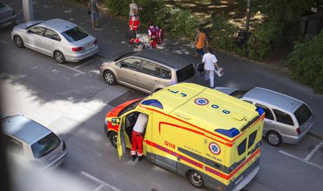 V požaru v Ljubljani ena oseba utrpela opekline