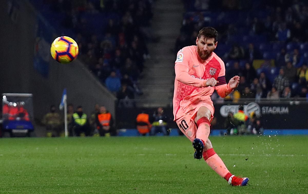 Lionel Messi | Lionel Messi je dosegel dva fantastična zadetka s prostega strela. | Foto Reuters