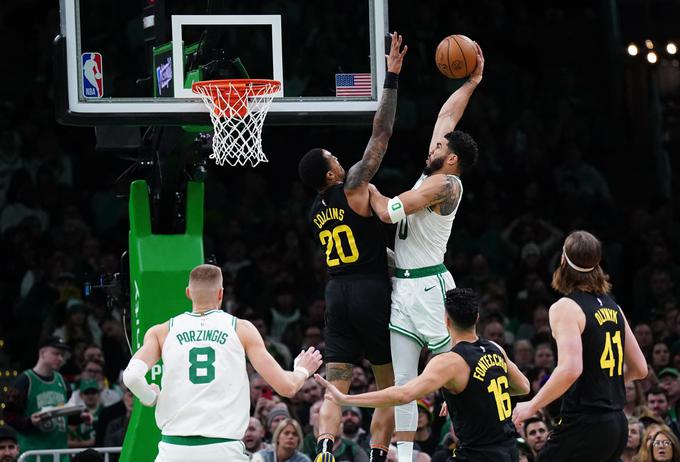 Jayson Tatum je bil prvi strelec Bostona. | Foto: Reuters