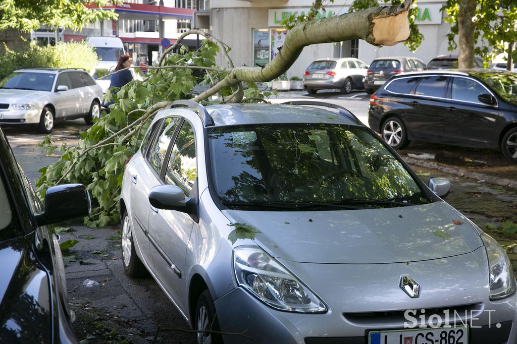 Posledice nočnega neurja v Ljubljani.