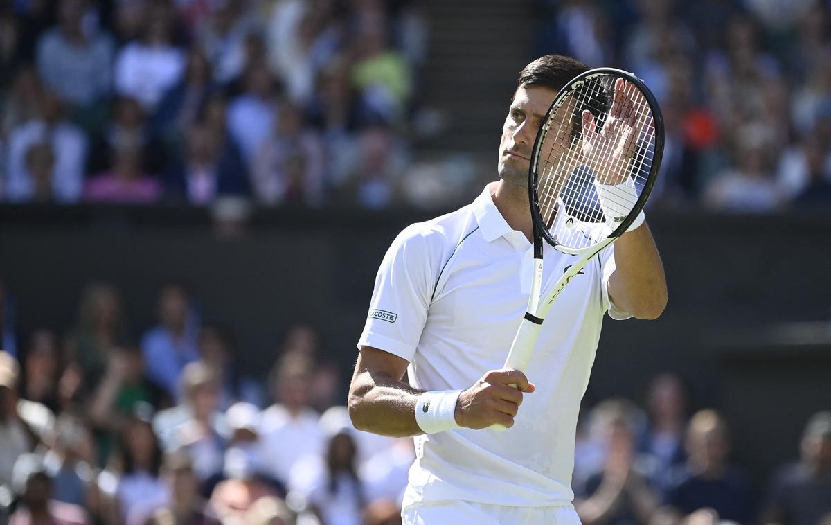 Novak Đoković | Novak Đoković je dočakal že 24. zaporedno zmago na sveti angleški travi. | Foto Reuters