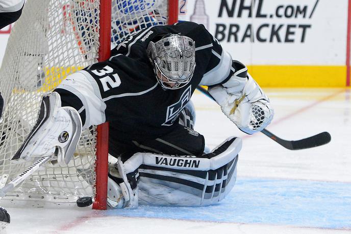 Jonathan Quick | Jonathan Quick se je poškodoval na sobotnem treningu. O njegovi vrnitvi na led se bodo odločali iz dneva v dan. | Foto Reuters