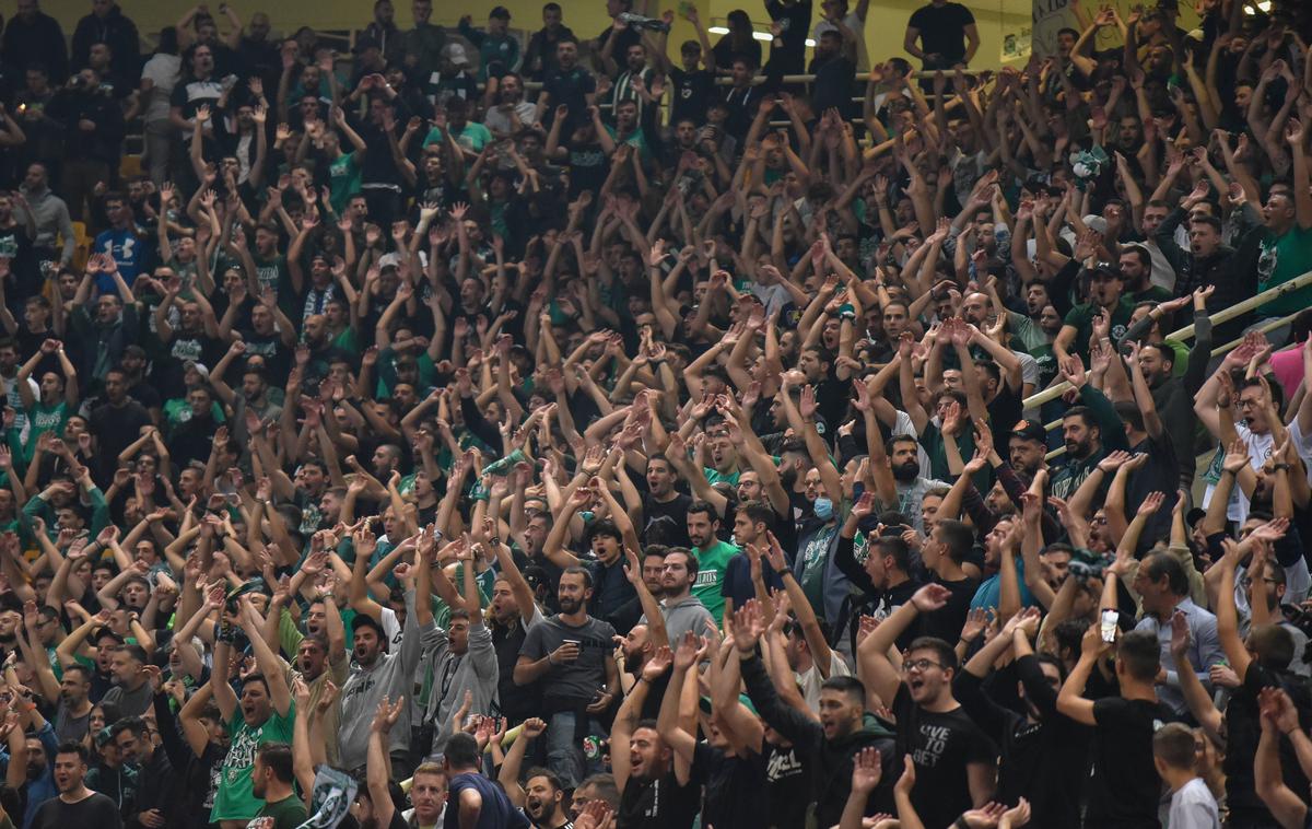 Panathinaikos navijači | Navijači Panathinaikosa so povsem izgubili živce. | Foto Guliverimage