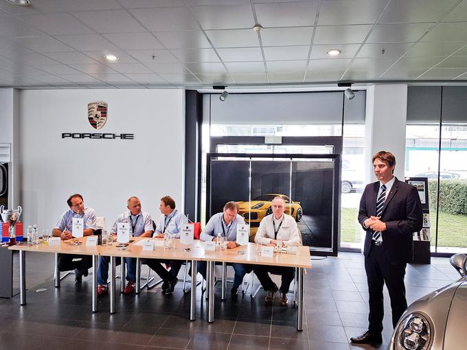 Organizatorji so na tiskovni konferenci v ljubljanskem salonu Porsche povedali, da so se tradicionalno najbolje odzvali Porsche klubi iz Nemčije, od koder prihaja skoraj polovica avtomobilov.  | Foto: Jure Gregorčič