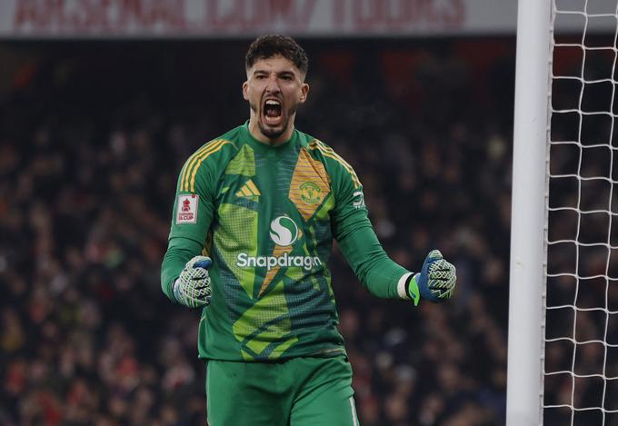 Manchester United je po izvajanju 11-metrovk na Emiratesu v pokalu FA izločil Arsenal. Turški vratar Altay Bayindir je ubranil strel Kaiju Havertzu. | Foto: Reuters