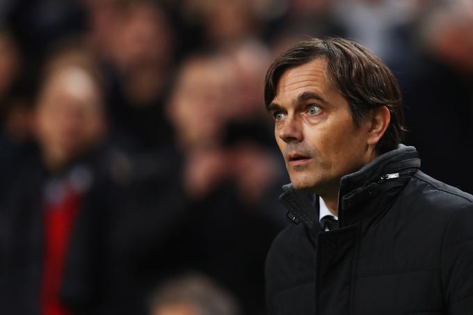 Takšen je obraz trenerja vodilnega kluba, ki je proti ekipi iz boja za obstanek izgubil z 0:5. Phillip Cocu. | Foto: Getty Images