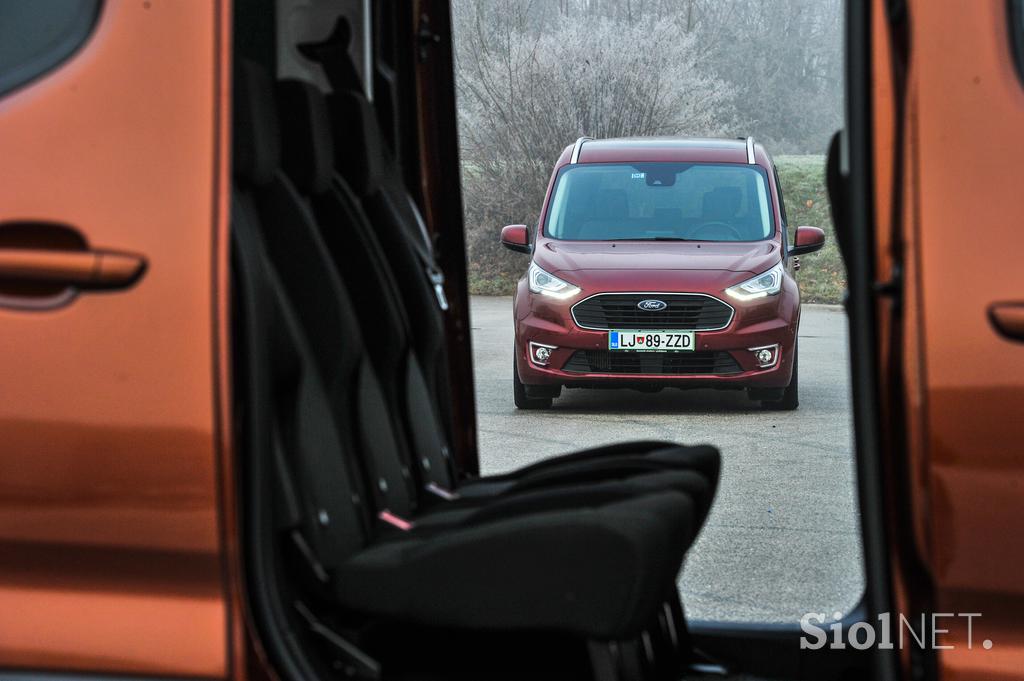 Ford tourneo courier in peugeot rifter