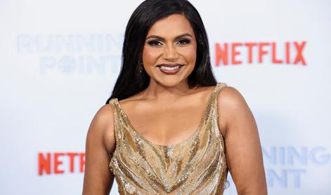 Mindy Kaling z zvezdo na hollywoodskem Pločniku slavnih