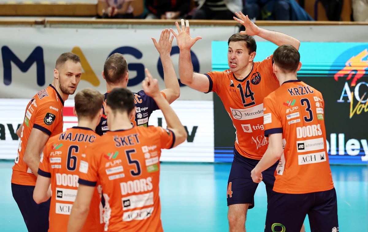 ACH Volley : Calcit Volley, finale DP | ACH Volley je v finalu, v katerem igrajo na tri zmage, povedel z 2:0. | Foto www.alesfevzer.com