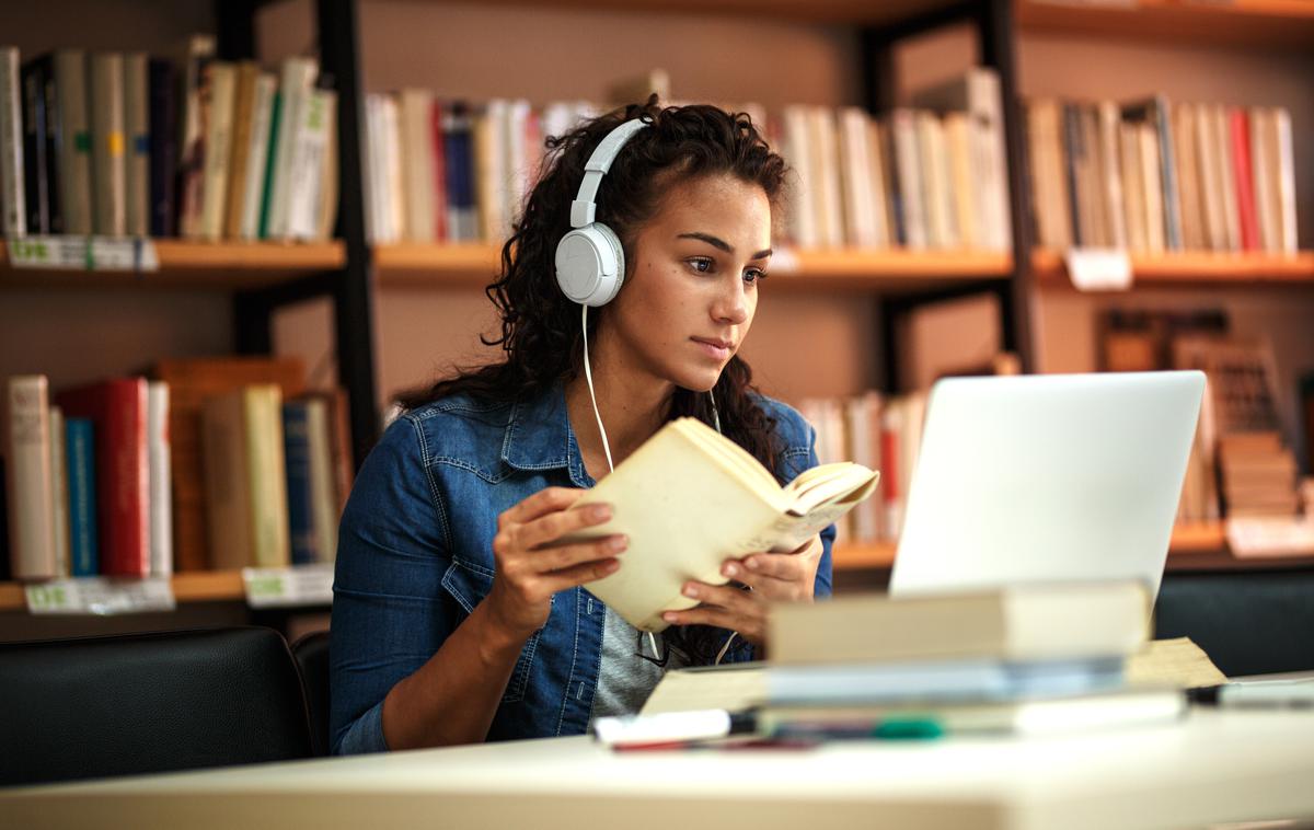 študij, študent, fakulteta, učenje | Kljub temu da so odpadli dnevi odprtih vrat študentskih domov, so vsem, ki jih zanima bivanje v študentskih domovih, omogočili virtualen ogled domov in klepet s študenti. Na mariborski univerzi bo to danes ob 13.30, na primorski ob 9. uri, v Ljubljani pa bo to ob 12. uri omogočil zavod Študentski dom Ljubljana. | Foto Shutterstock